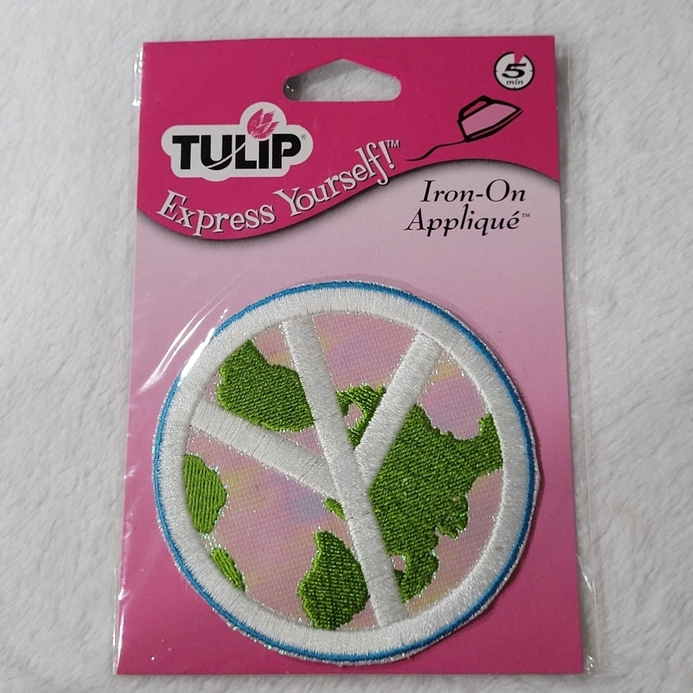 TULIP SPIRIT TIE-DYE PEACE WORLD IRON ON PATCHE NEW